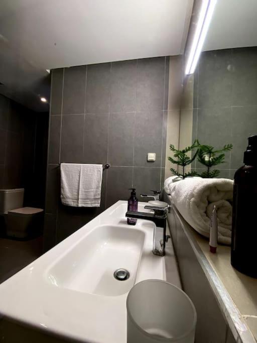 Luxurious Golf & Sea View Beach Apartment With Pool Access - Tamourrit, Taghazout Bay Екстериор снимка